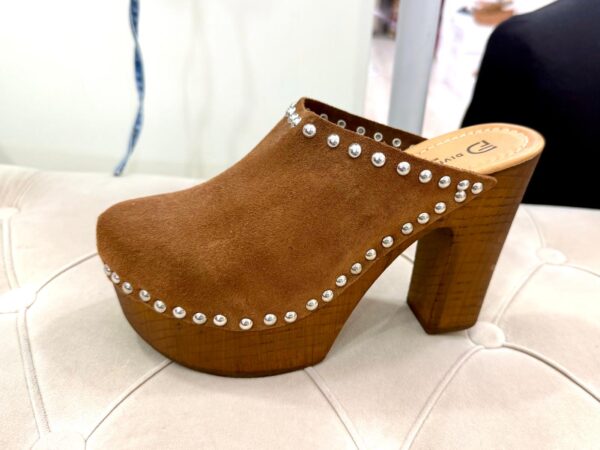 Divine Follie Zoccolo Borchiato