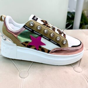 Sneakers stella rosa con bottoni strass Shop art