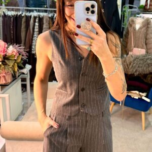 Gilet gessato con mini borchie Only