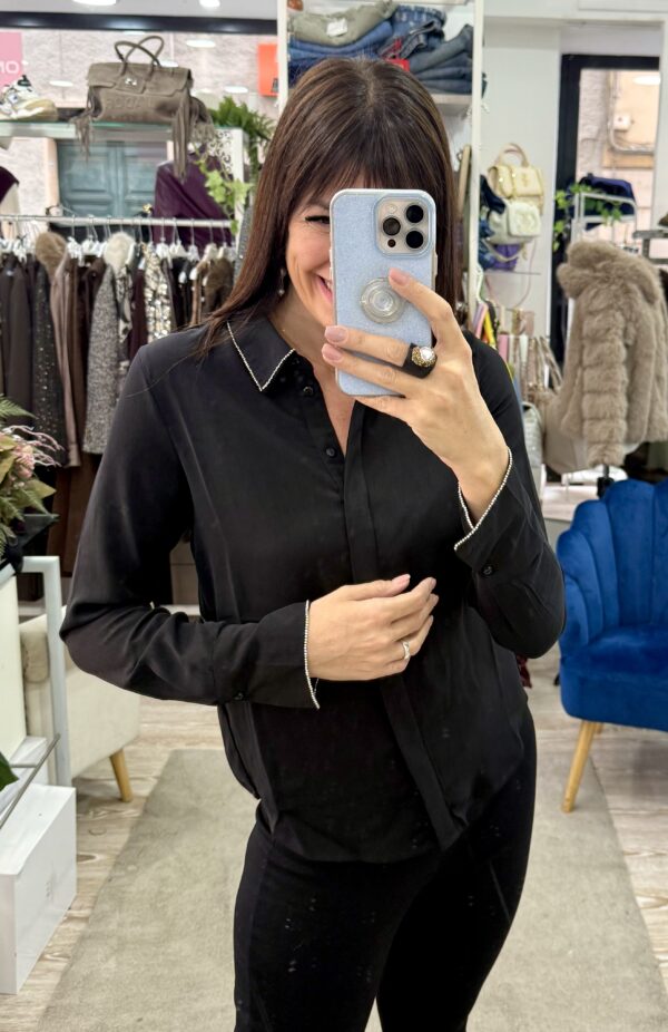 Camicia con applicazioni collo e polsino