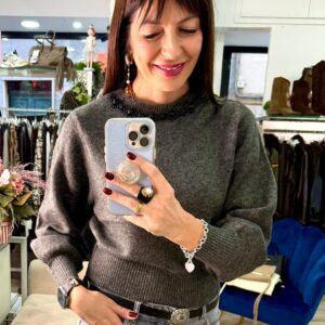 Maglione con applicazioni al collo Only