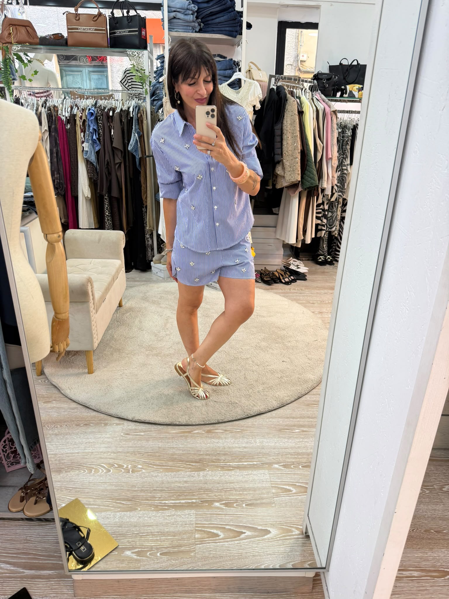 Camicia cotone rigato e applicazioni